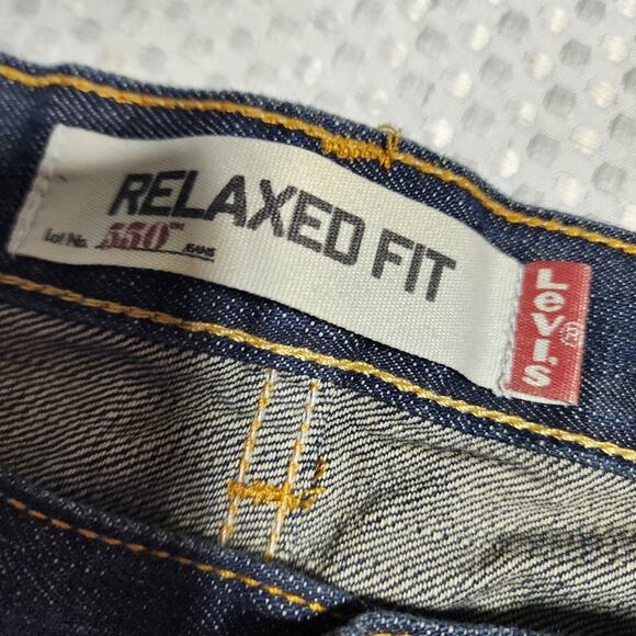 LEVIS EUC MENS SZ 48 x 30. 550  DENIM RELAXED FIT JEANS - Picture 3 of 12